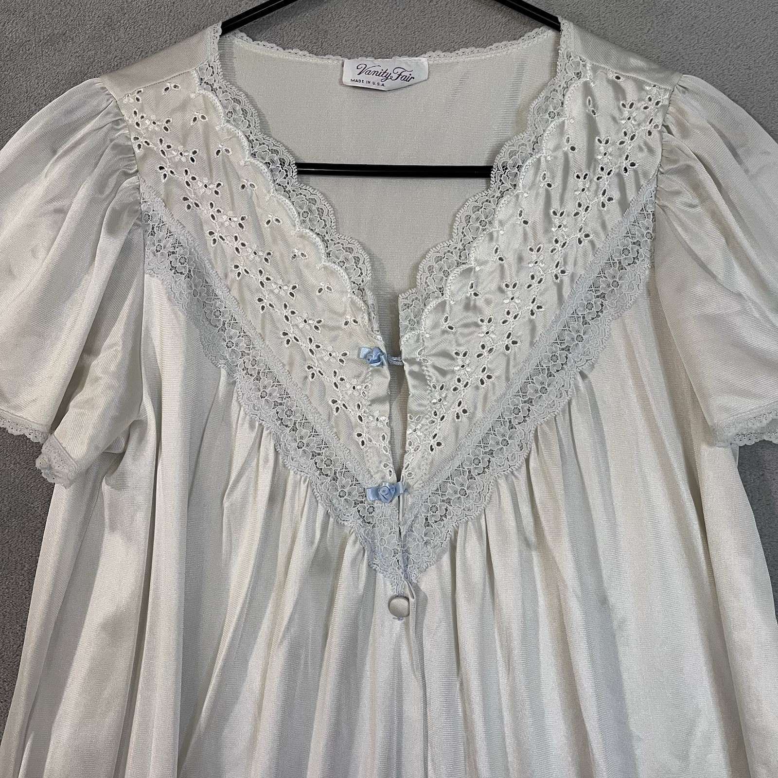 Vtg Vanity Fair Ivory Nylon Nightgown Small Lace Eyelet Button Front Cottagecore