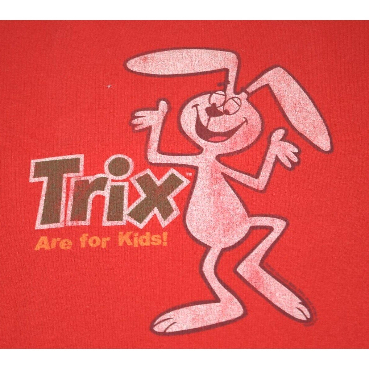 Vintage T-Shirt Junk Food Size S/M Y2K Trix are for Kids Rabbit Made USA