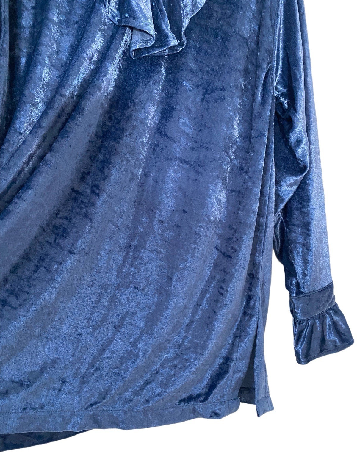 Lacy After Noon Vintage Crushed Blue Velvet Ruffled Long Sleeve Blouse Beaded L