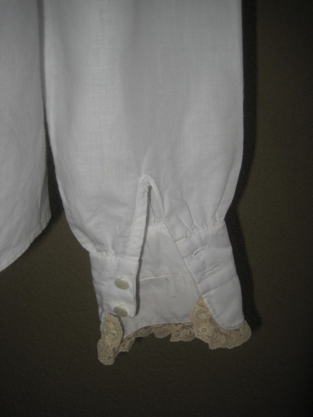 Vintage Outback Red white Ramie/cotton pintuck mesh embroidery collar blouse S