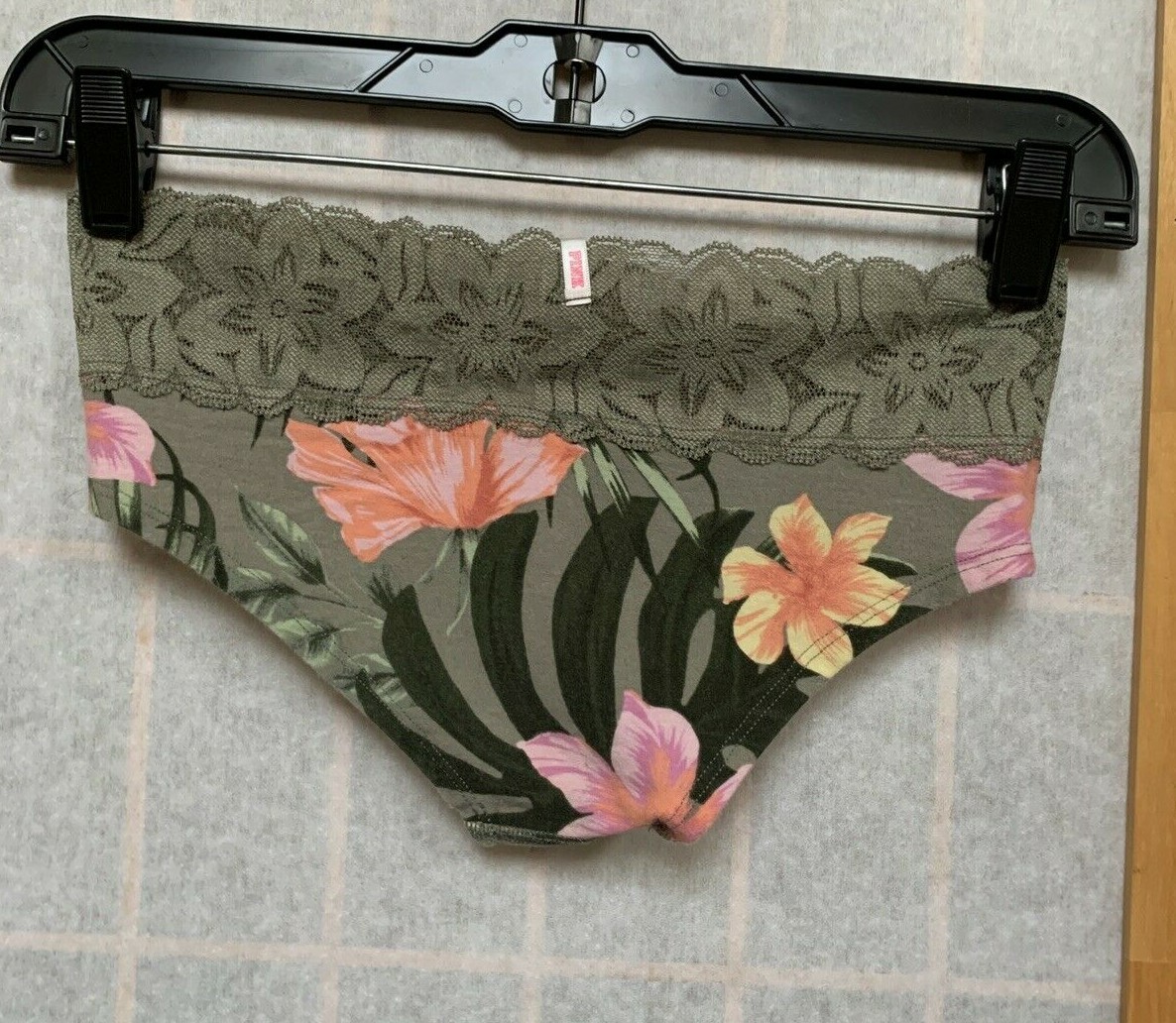 NWOT~Victoria’s Secret~”PINK” Bikini Hipster~XS/XP~Tropical