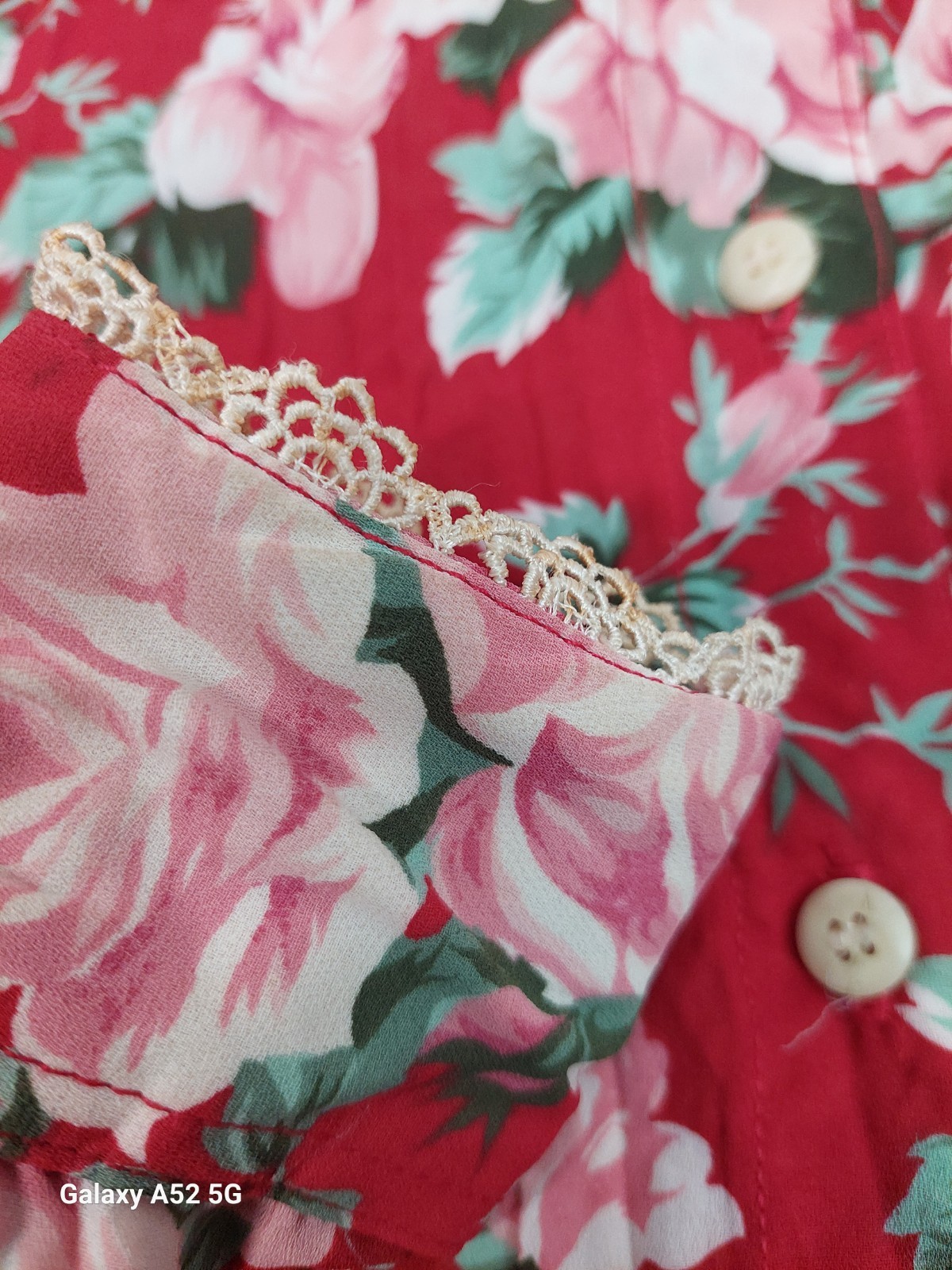 Vintage GUESS Jeans Floral Blouse USA S Red Pink Roses Button Up 90s Cottagecore