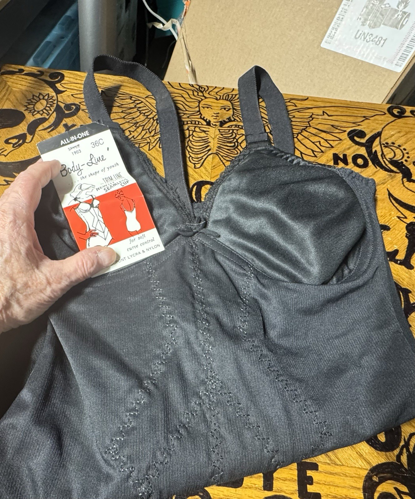 VINTAGE TRIMLINE FOUNDATIONS ALL IN ONE BODY GIRDLE. 36 C. NEW! HOOK CROTCH