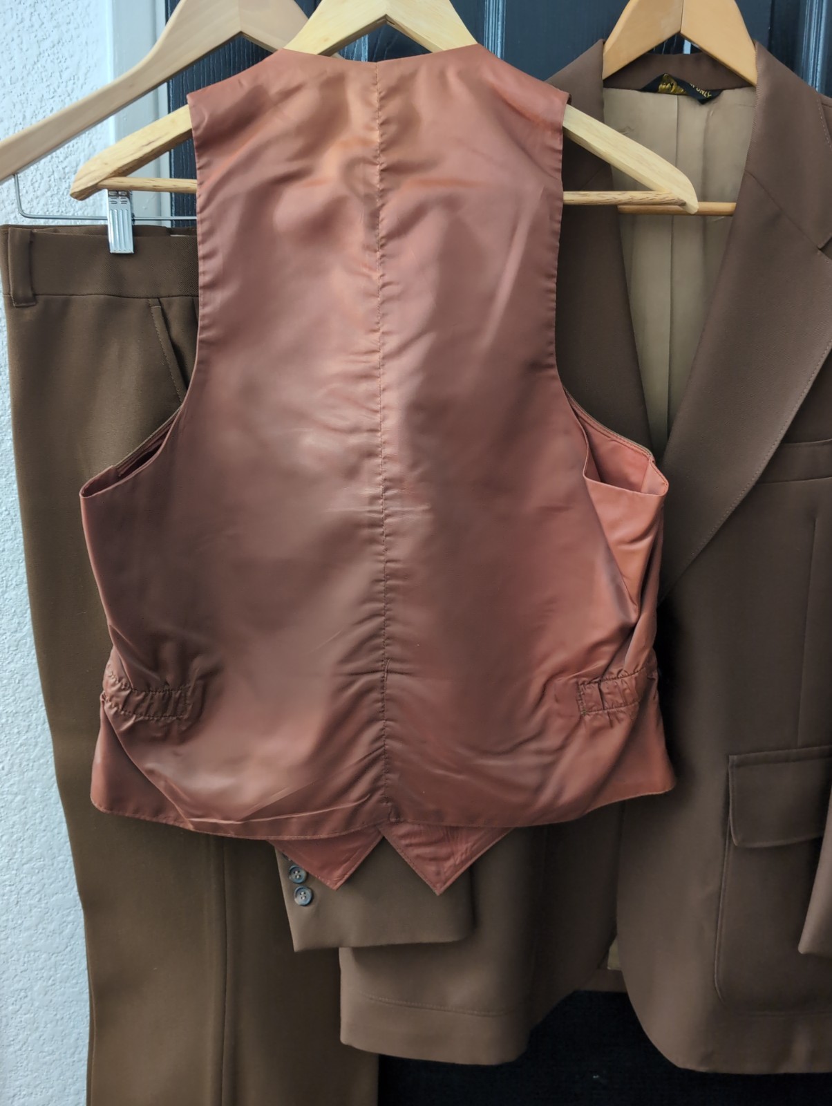 Vintage 1960’s Roberts Southern California 3-piece Suit Brown 40R /Pants 32×25.5
