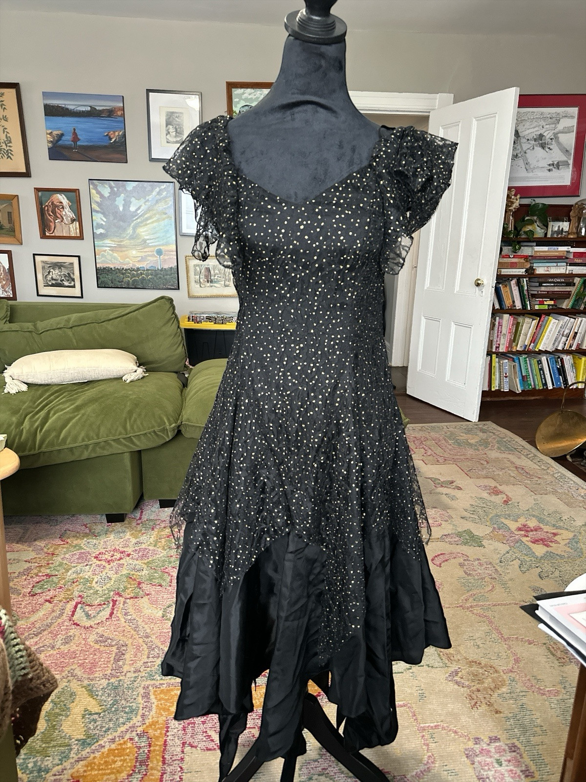 Vintage 1980’s Nuance Prom Dress Black & Gold Shimmering Witchy Goth Size 7
