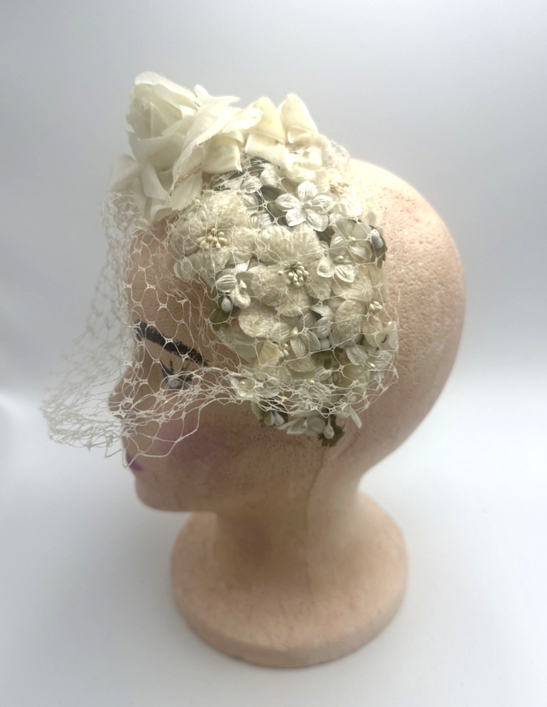 Vintage 1960s Union Made Bridal Headpiece White Rose Velvet Posies Netting