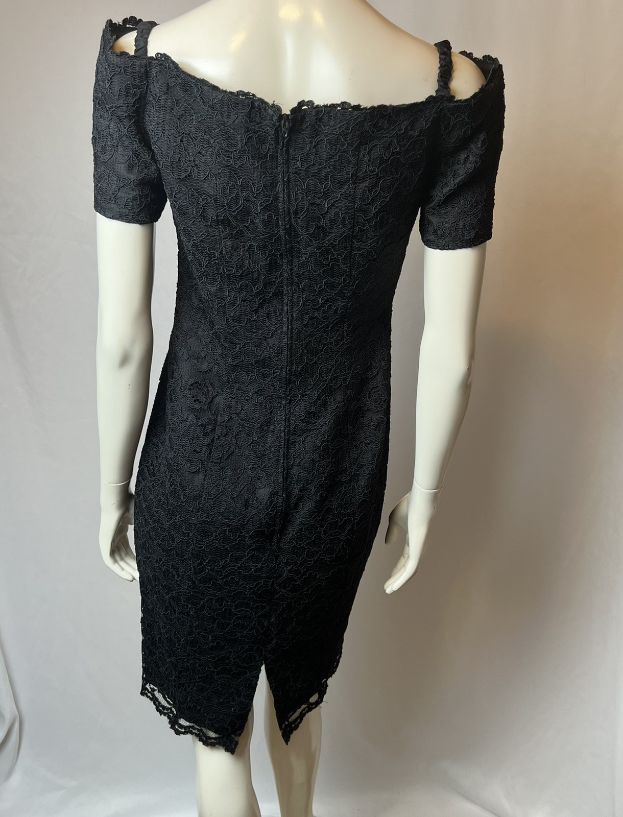 Vintage Expo Nite Black Lace Dress Cold Shoulder Size 6 See measurements