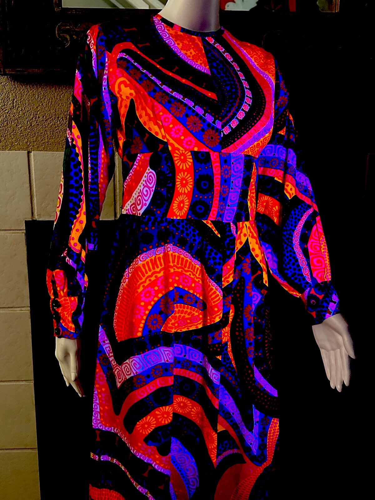 VTG 60’s Mod Hippie Maxi Dress Groovy Psychedelic Pattern Armpit-armpit 17” Sm