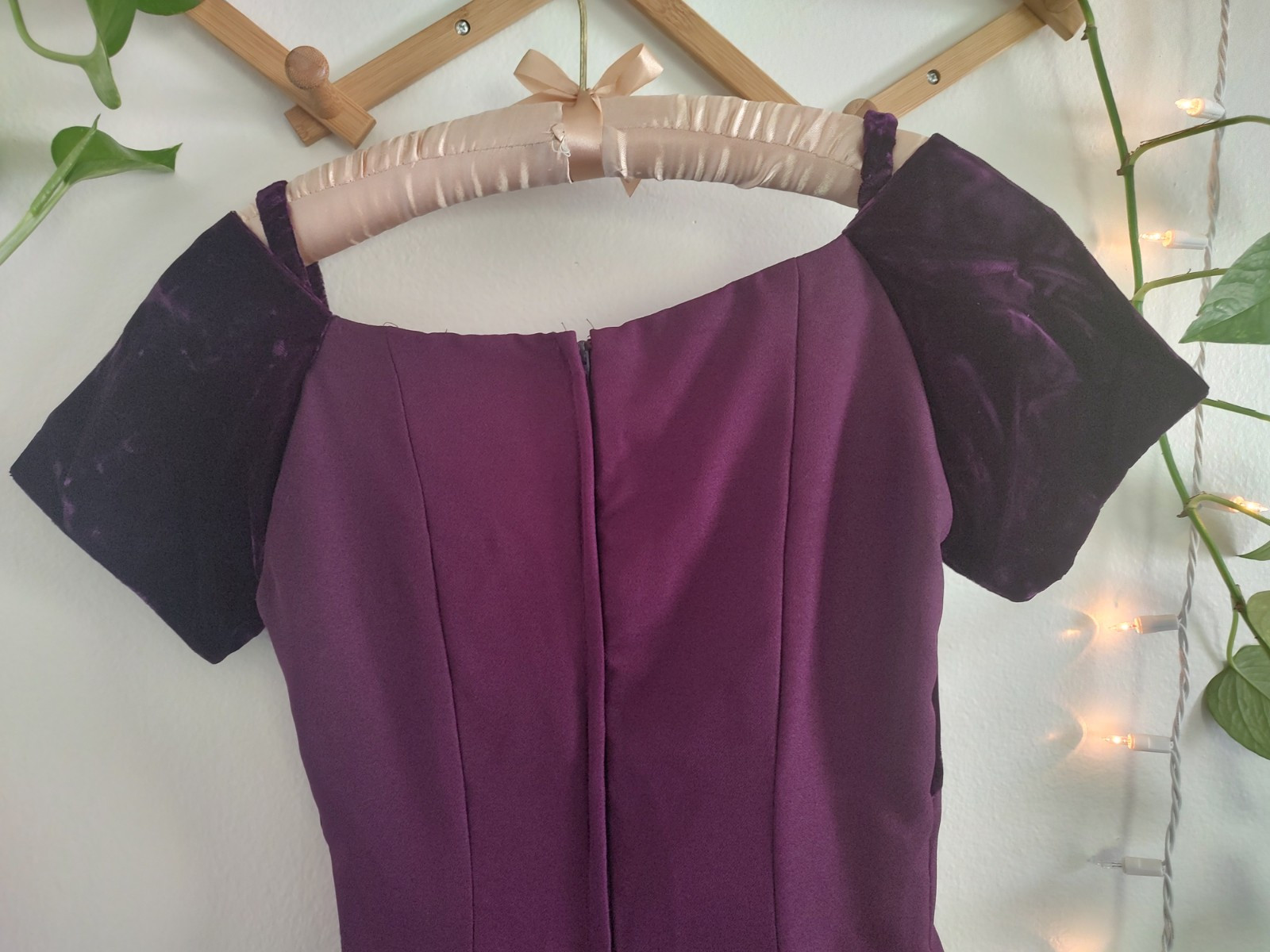 VTG 1994 Formal Gown Size S Burgundy Velvet Crepe Holiday Party Whimsigoth Vampy