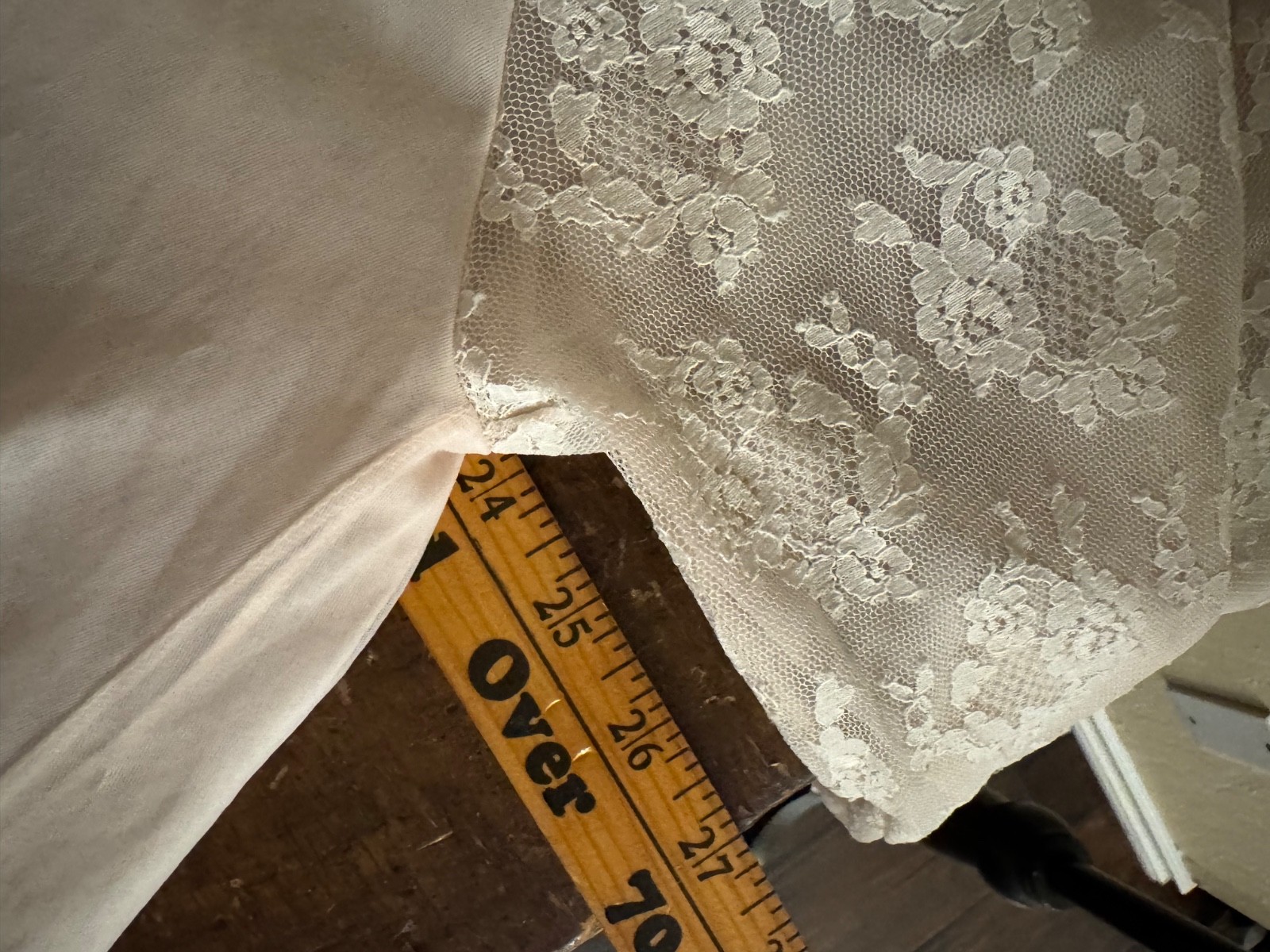 Vintage 1950’s Leonora Size 34 Pink Double Chiffon Lace Trim Peignoir Sheer Robe