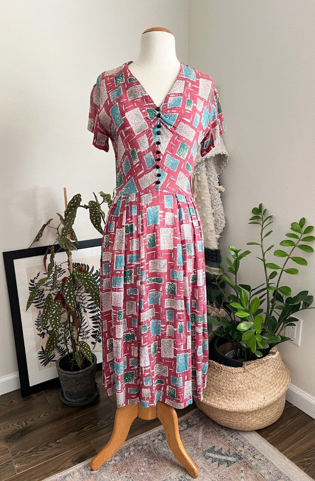 Vintage 40s Dress 1940s Red Colorful Geometric Swing Dance Rayon
