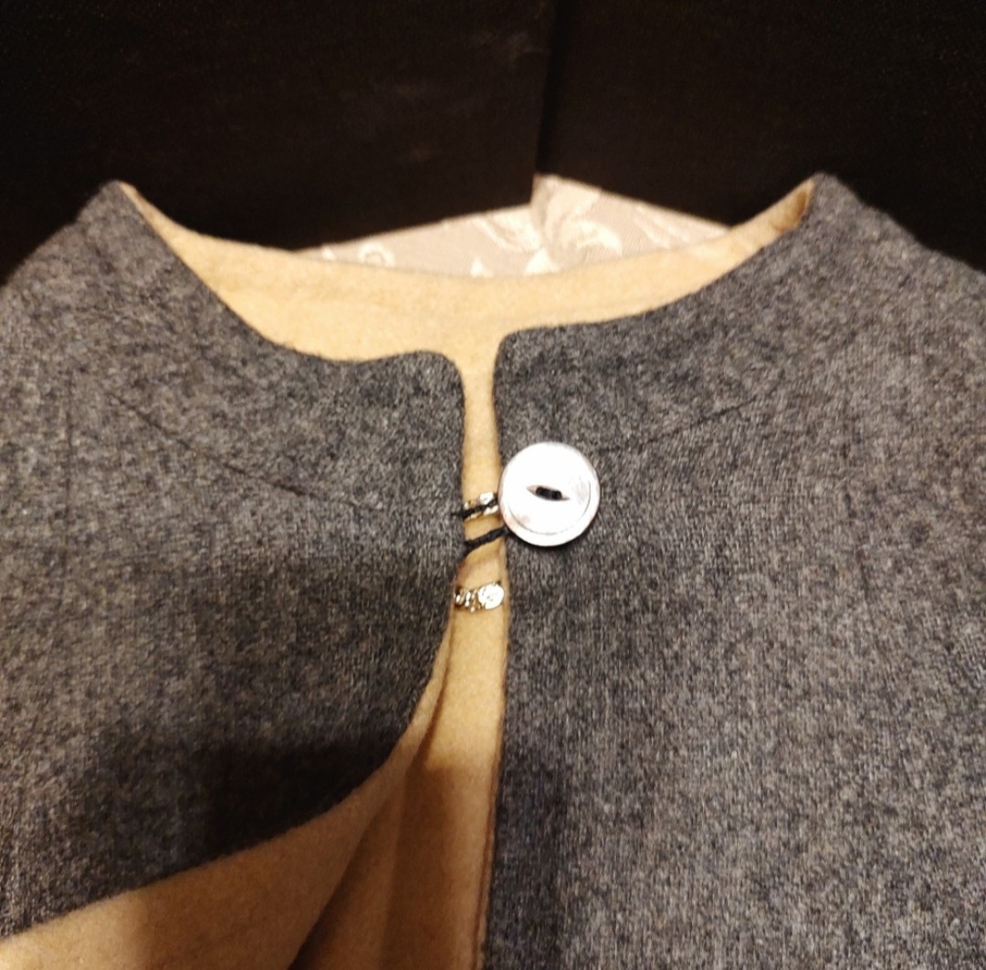 🩶🐑🤎 Stunning RARE Antique Vintage Reversible Wool Cape Shawl Wrap Stole Frock