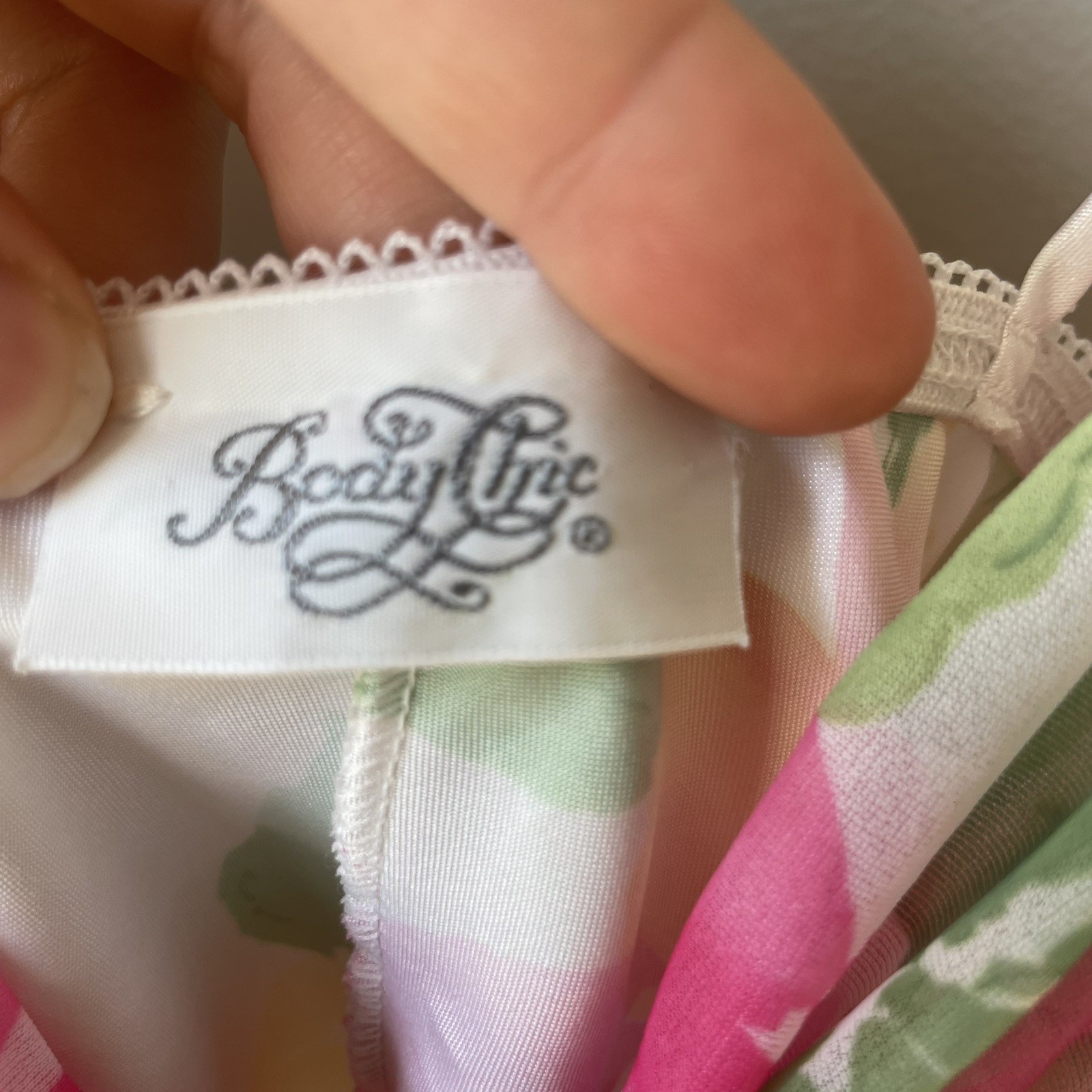 Vintage Body Chic Lingerie Womens Size Medium Floral Bow Made In USA