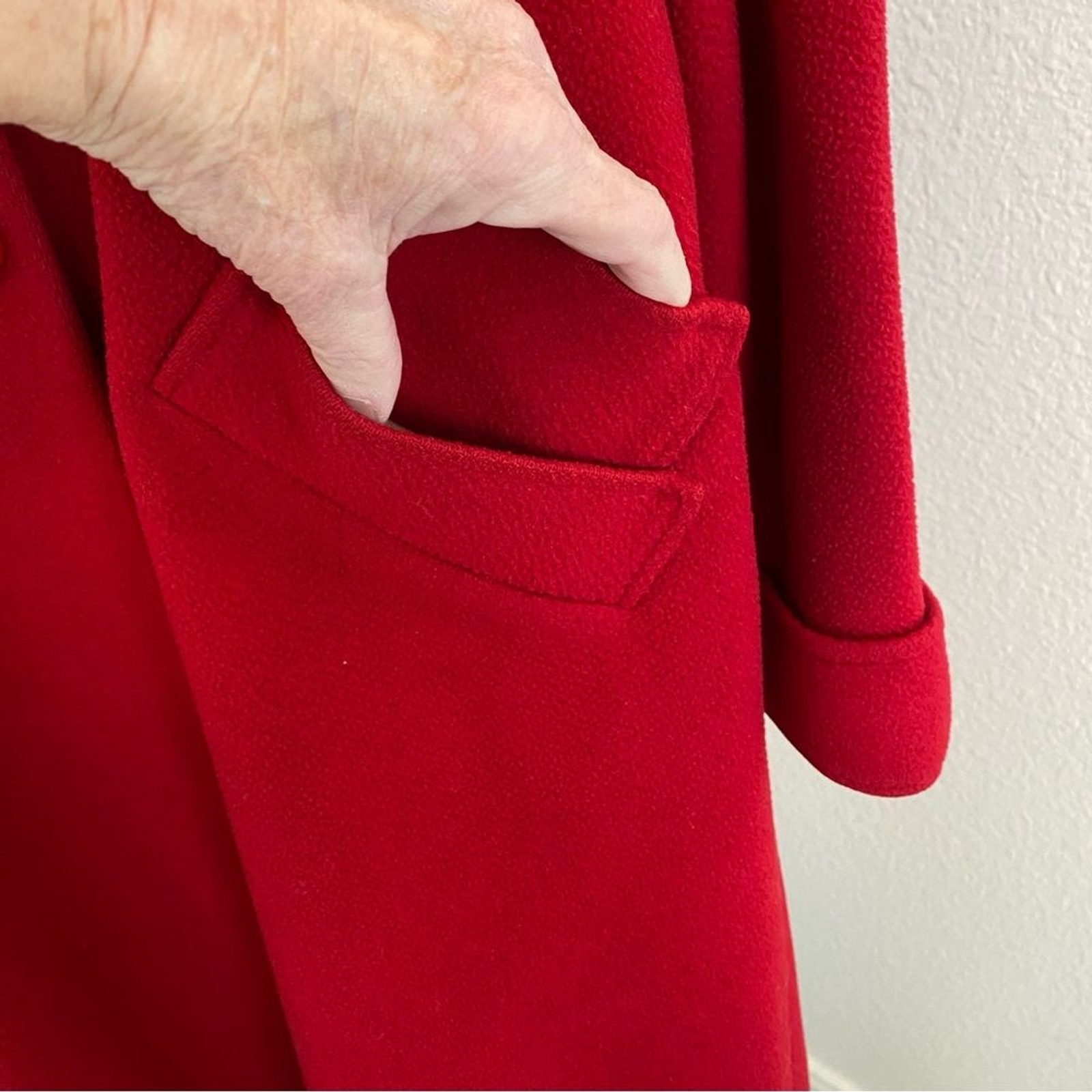 Carnahan’s Red Vintage Coat Long 5 Button Pockets Deerhead Chinchilla Wool SZ L