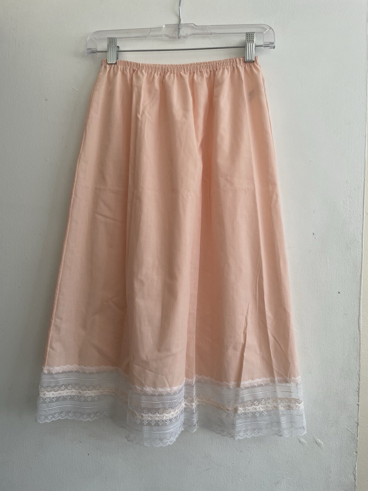 Vintage VASSARETTE Pink 26” Slip With Lace Size Small 65% Polyester 35% Cotton