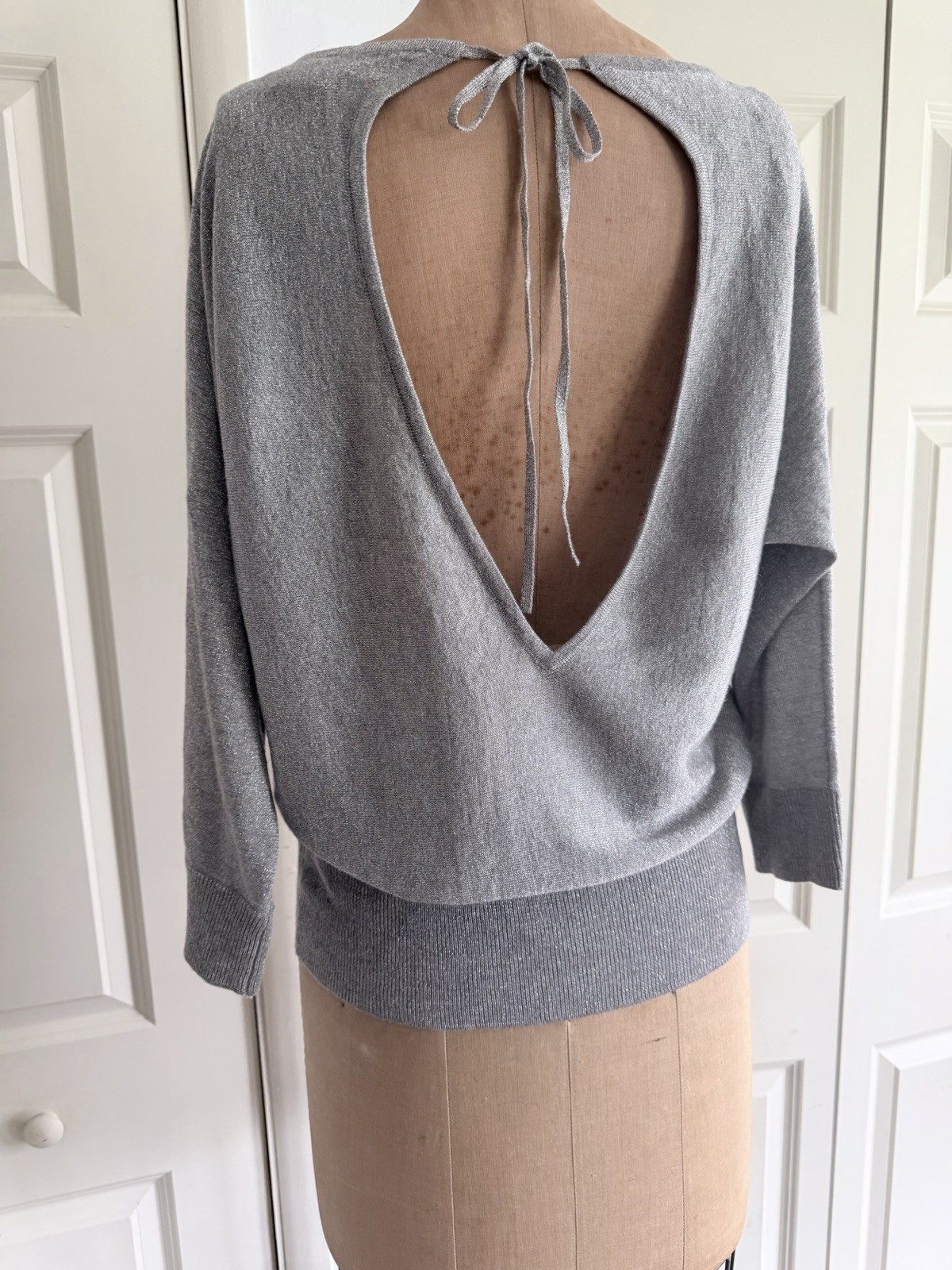 Vintage Y2K Open Back Glittery Silver Metallic Sweater New York & Co S/M