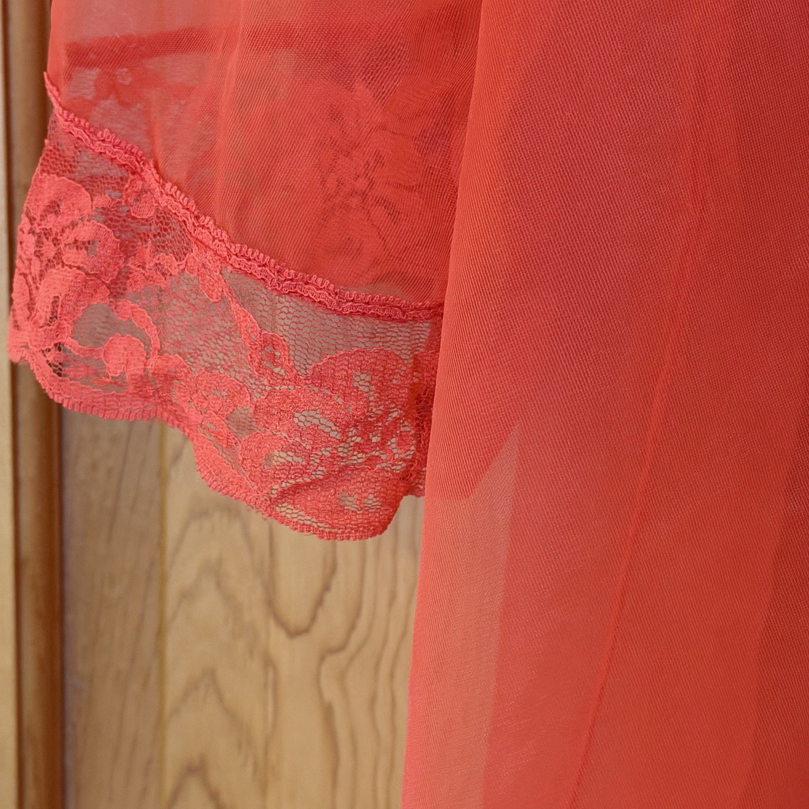 Pandora By Chic Red Sheer Peignoir Robe Lace Sz M Kimono Pin Up Vintage