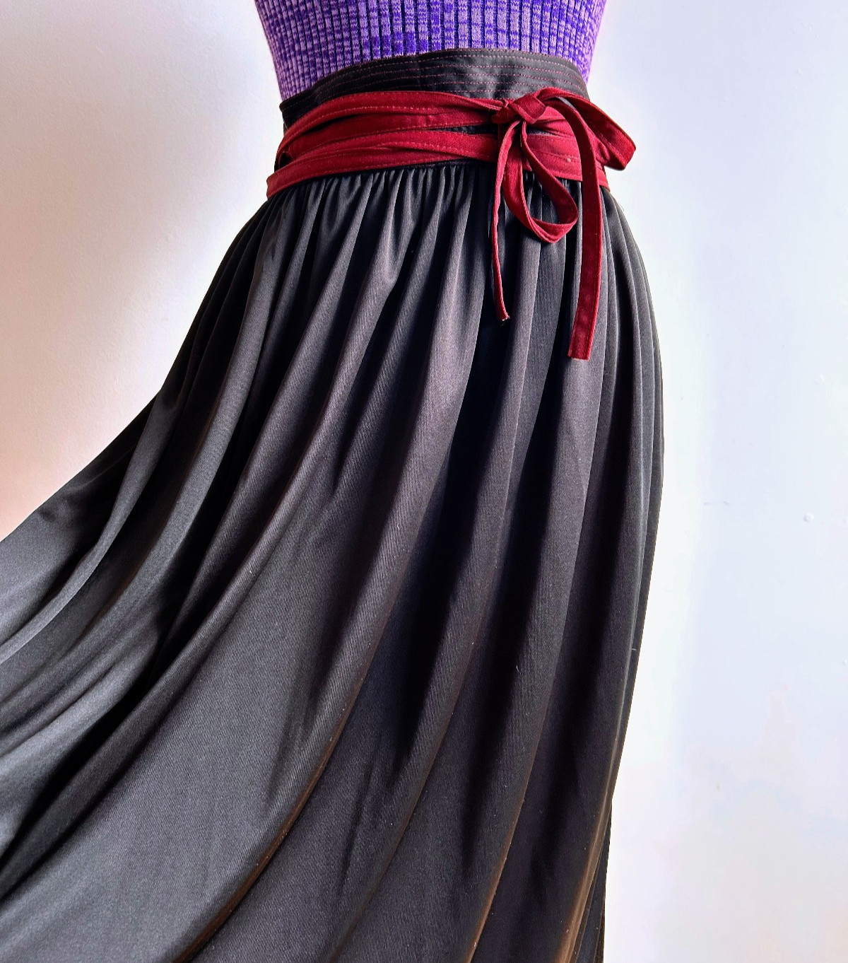 Vintage 1970s 80s Geoffrey Beene for SWIRL Wrap Skirt Black Quiana Jersey Disco