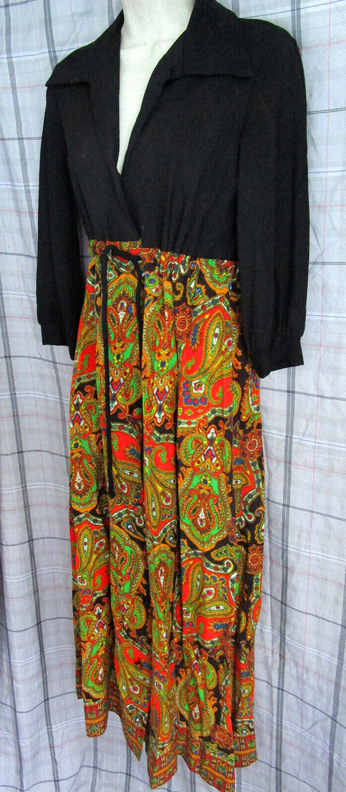 Vtg 70s Hippie Hostess Gown Psychedelic Lounge Paisley Print 2 Tone Maxi Dress