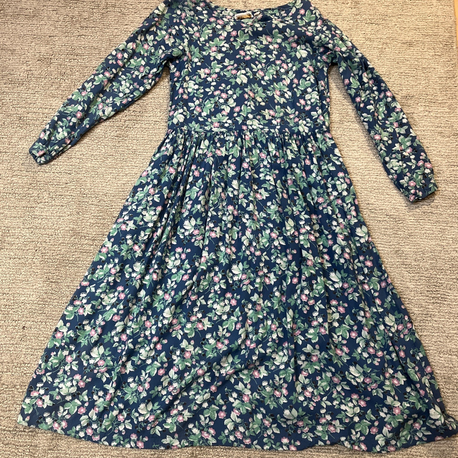 Vintage Komil Prairie Long floral dress Small puff boho chic country-core