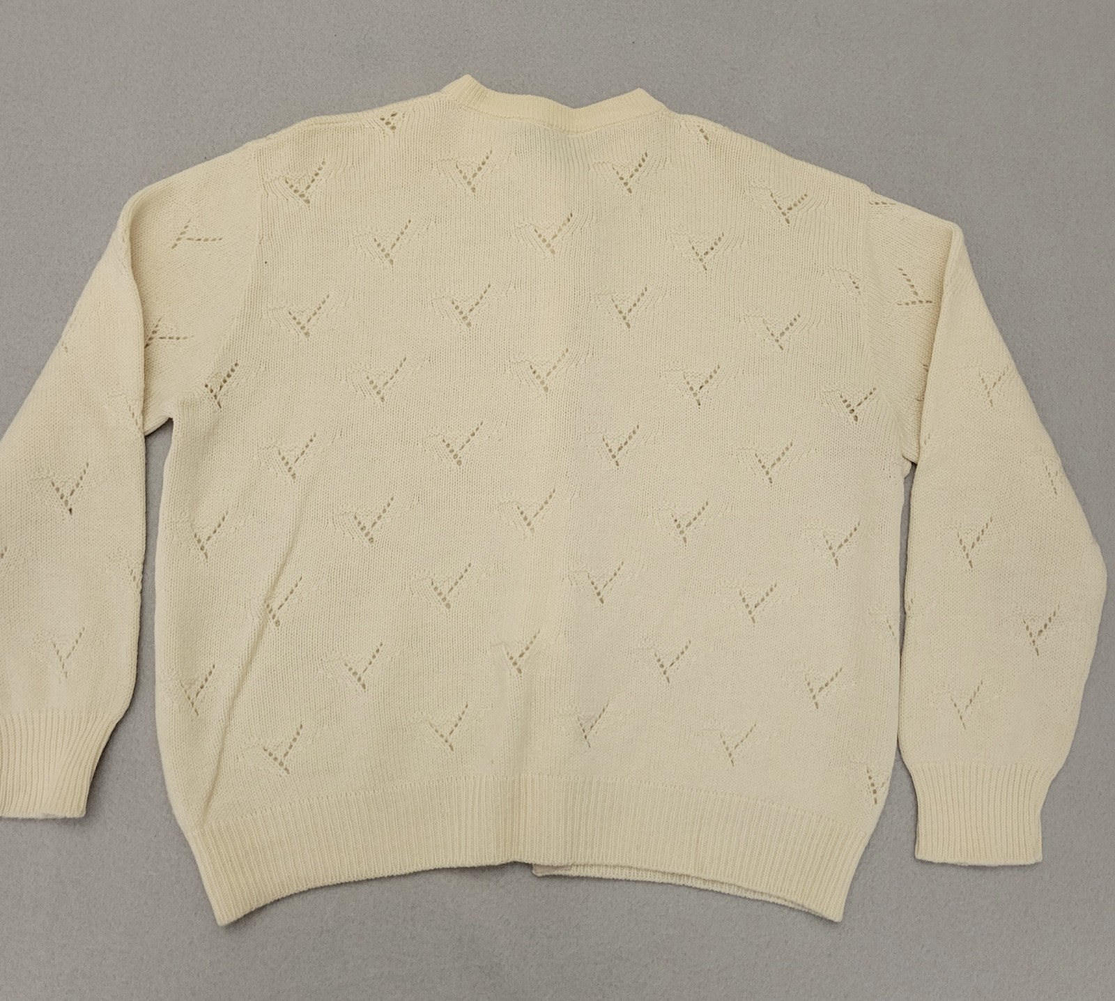 Vintage 60s Alice Kaye Ivory Button-Up Cardigan 100% Wool Women’s Size Large