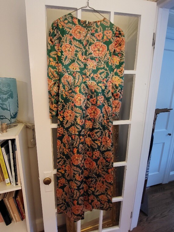 Vintage 1960s Helen Whiting satin green print maxi gown/dress size S