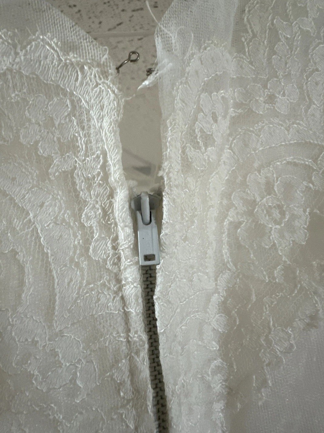 Vintage 1950s Ivory Ruffled Tulle Wedding Dress Gown Party Prom Lace Trim