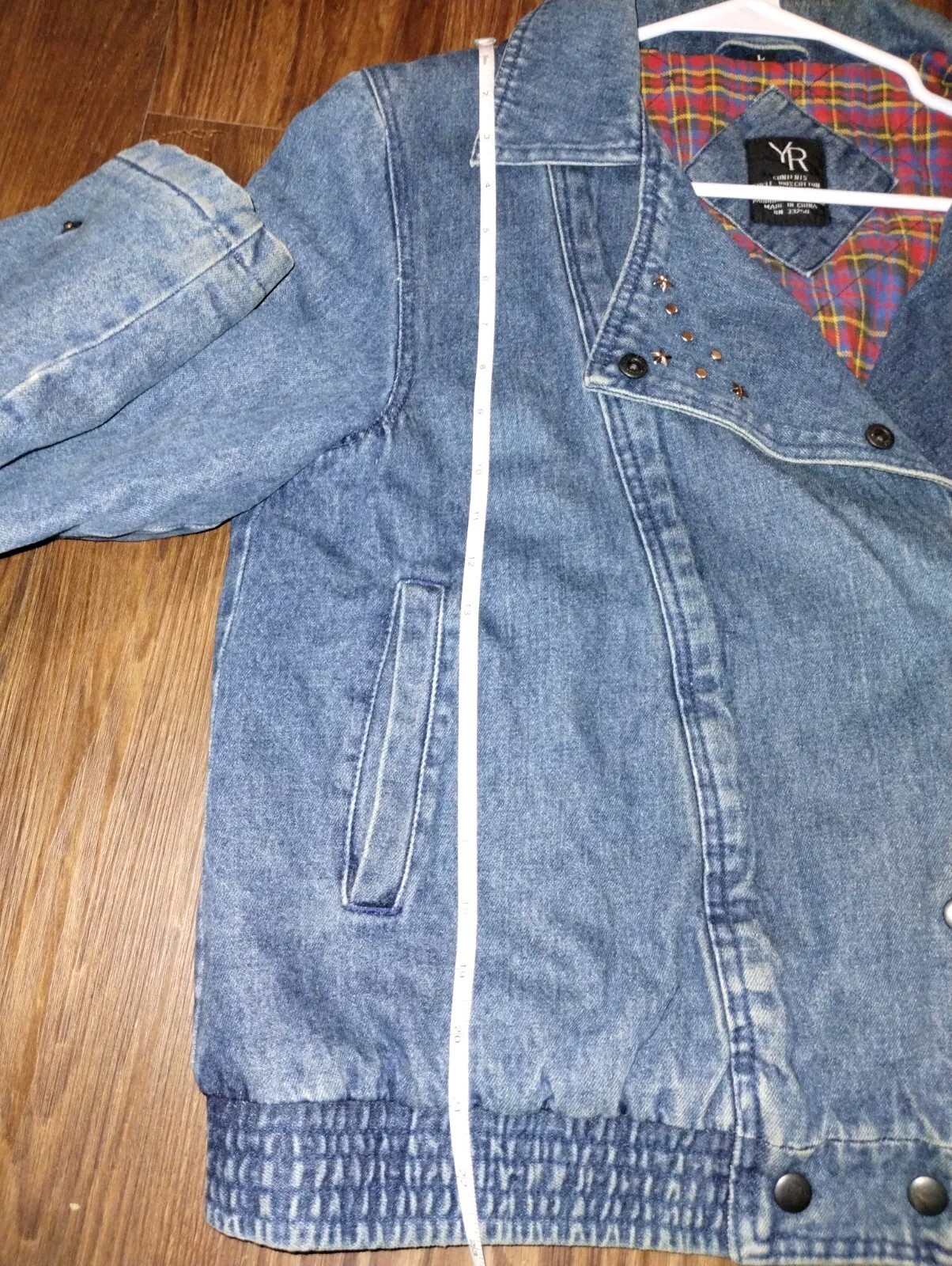 VTG YR Womens Size L Snap Up Quilt Lined Distressed Blue Jean Jacket Bling Lapel