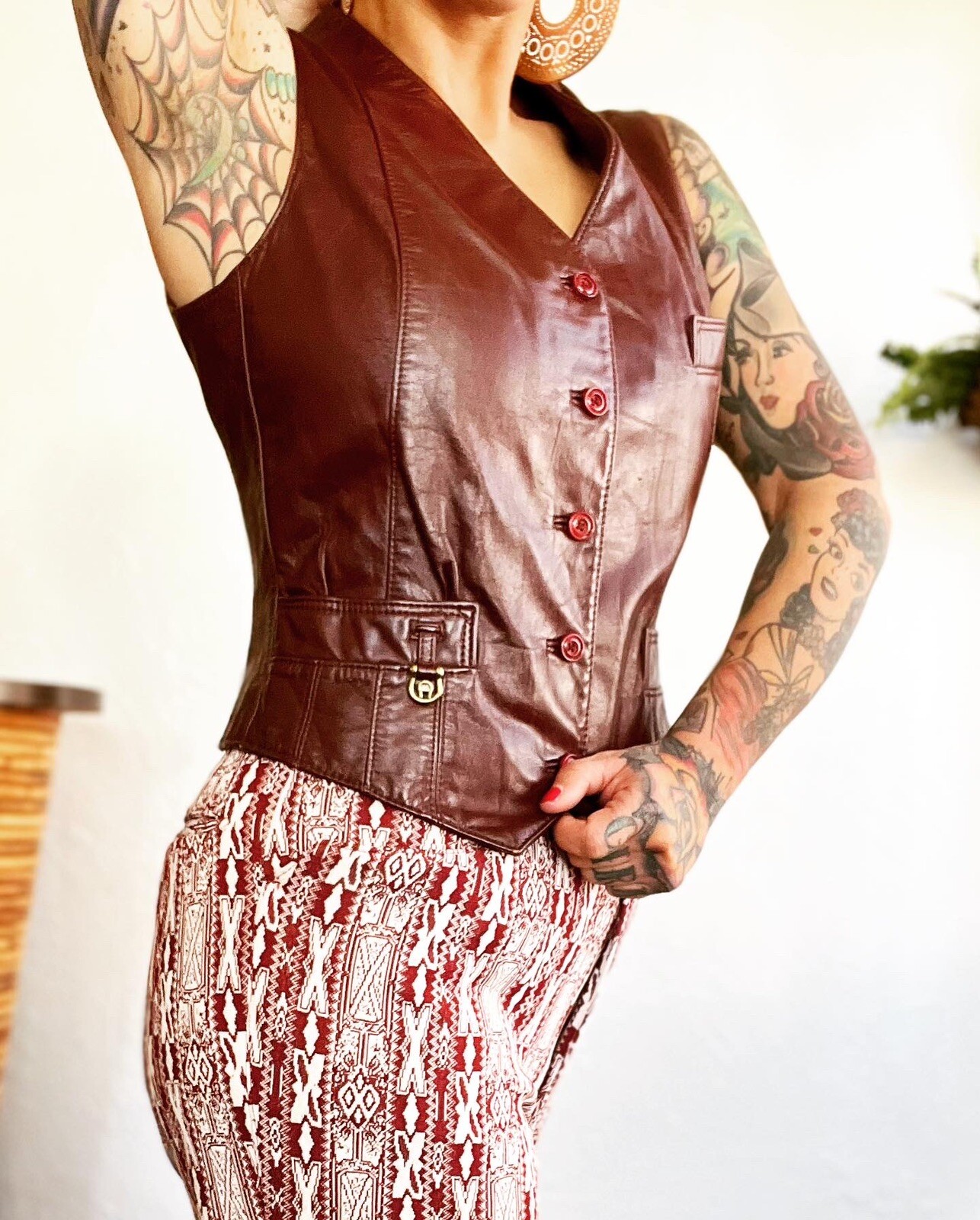 SIGNED ETIENNE AIGNER 70’s 70s Vintage Wine Brown Fitted Lined Leather Vest S M
