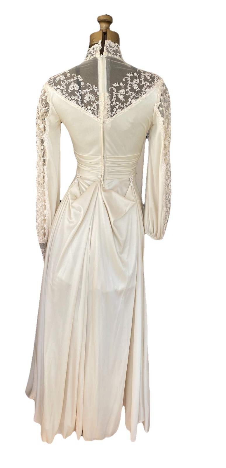 Vintage Wedding Gown Dress Cream Ivory Lace 1970s Embroidered Off White