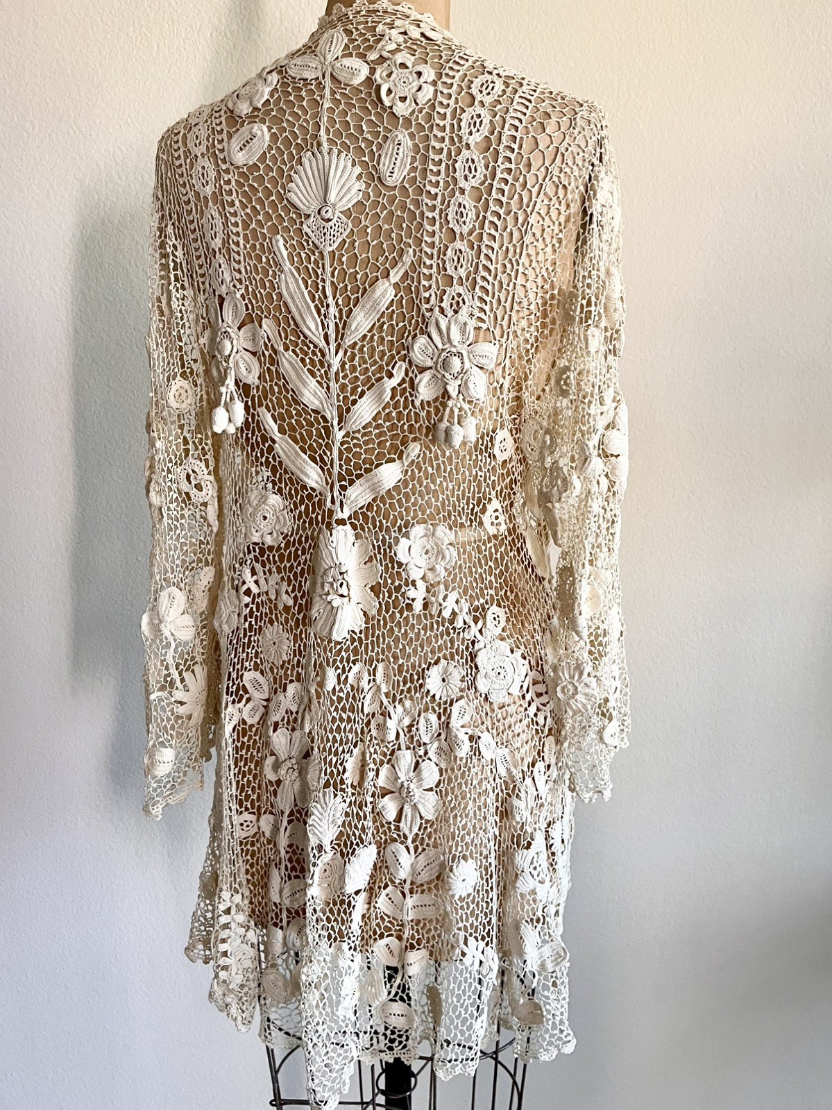 Antique Vctorian / Edwardian Croceted Irish Lace Jacket Handcrafted Floral Motif