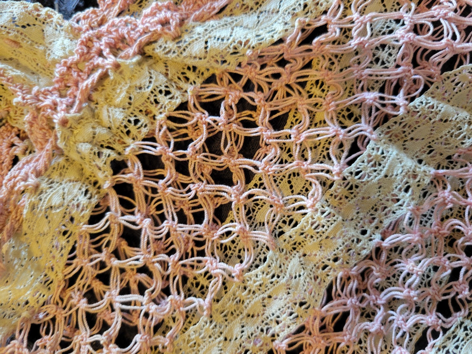 ANTIQUE VICTORIAN CROCHETAND LACE HANDMADE TINY DELICATE BRALETTE 1920s 30s XS