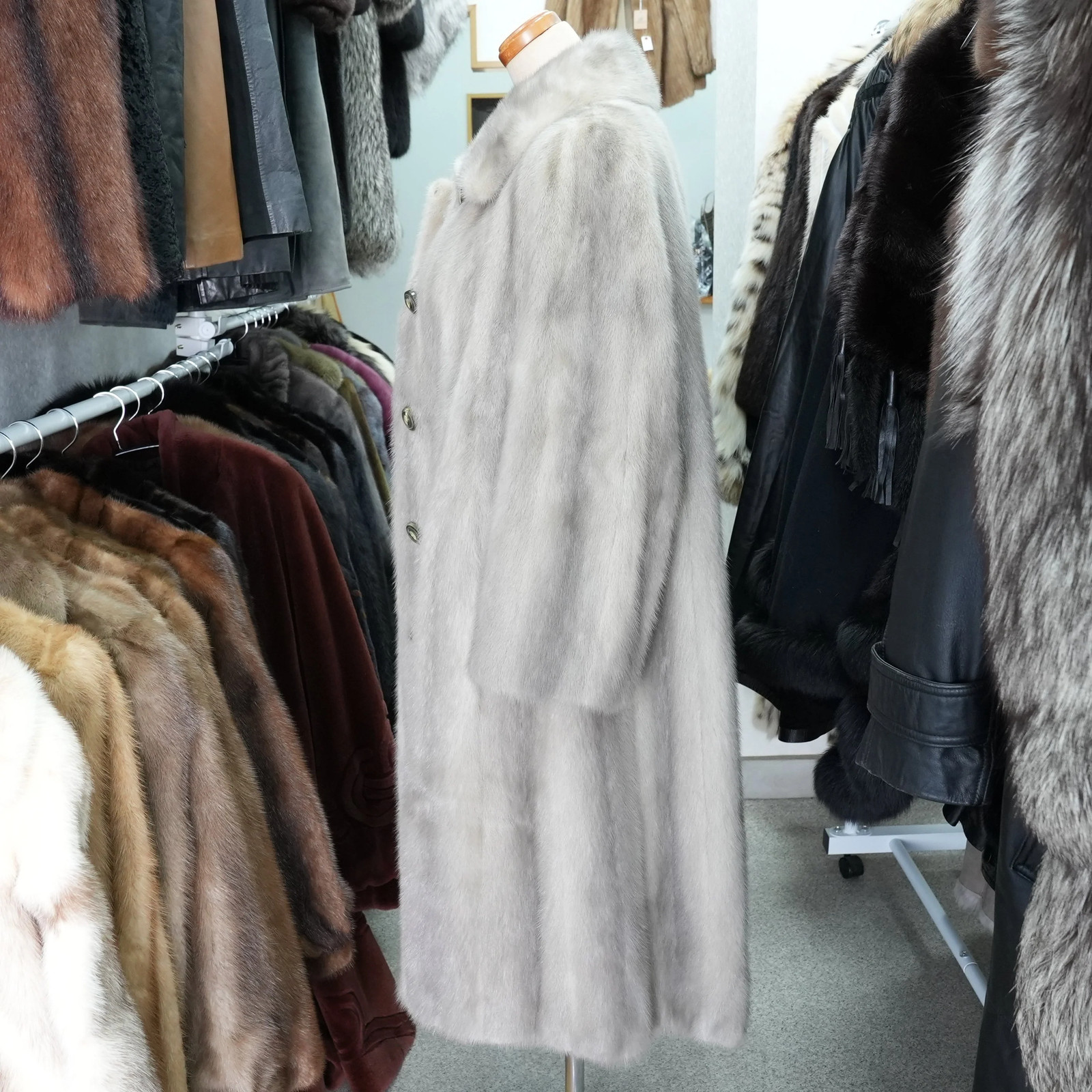 Sapphire Mink Long Coat A-LINE – Genuine Vintage Fur From Japan