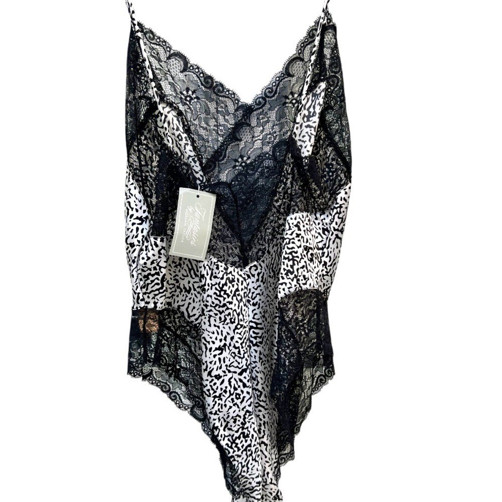 Vintage Fantasies Morgan Taylor Black White Lace Slip Teddy Lingerie NWT 90’s