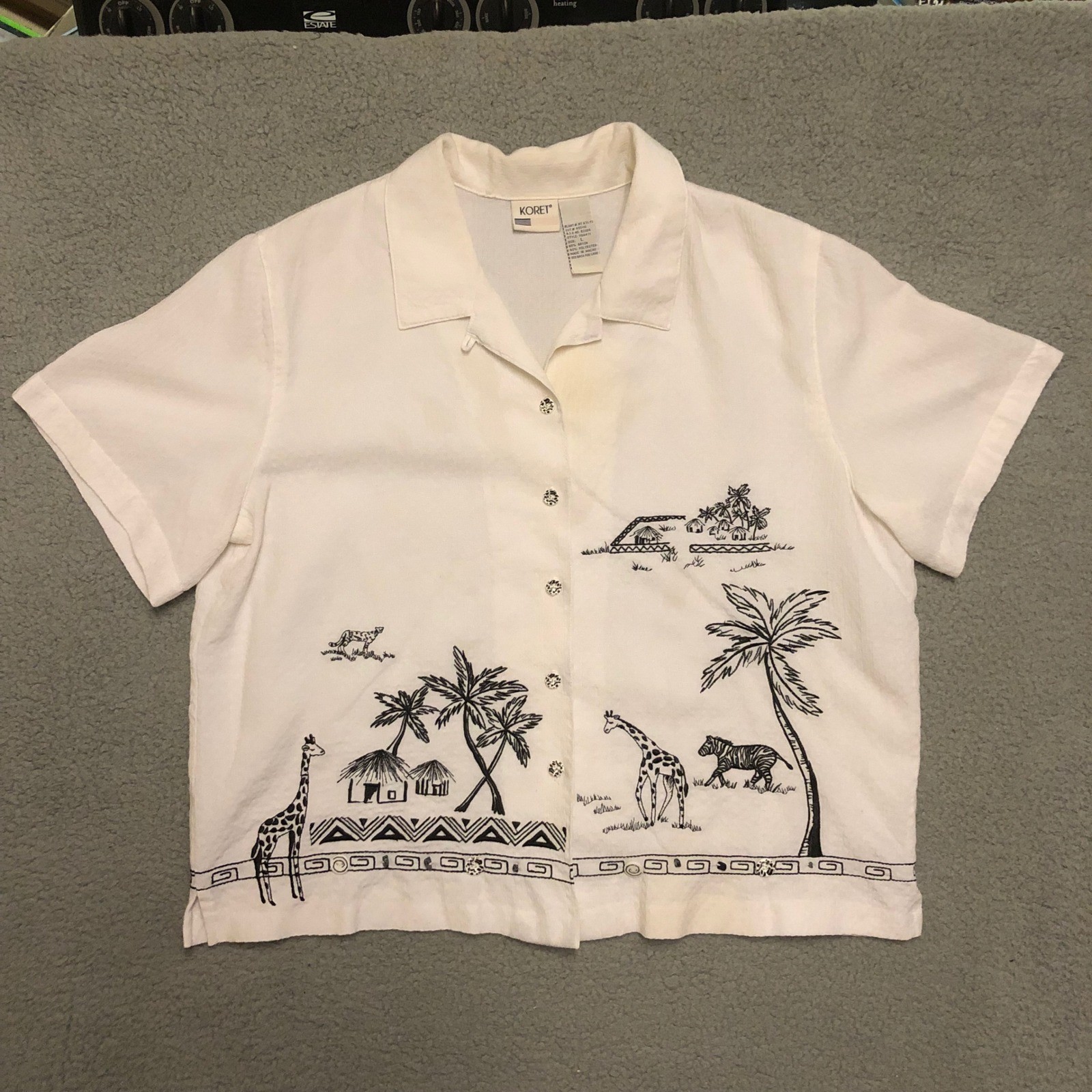 Vtg 90s Koret Safari Embroidered Button Down Shirt White Giraffe Zebra Large