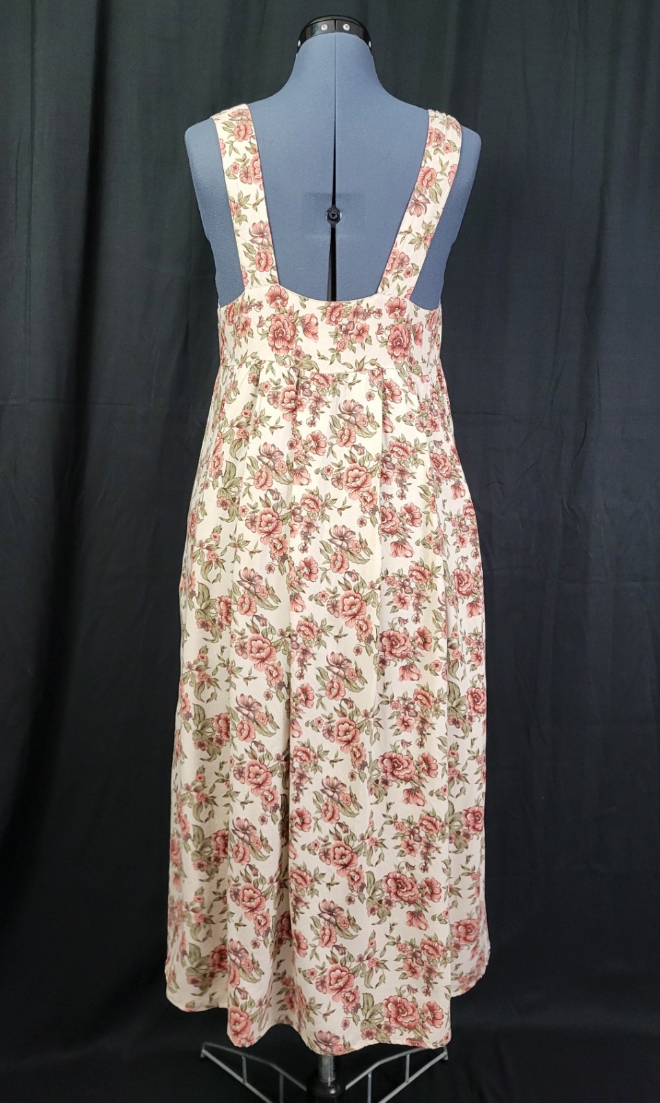 Vintage Ulterior Motives Lt Tan Jumper w Pink & Green Florals Size Medium