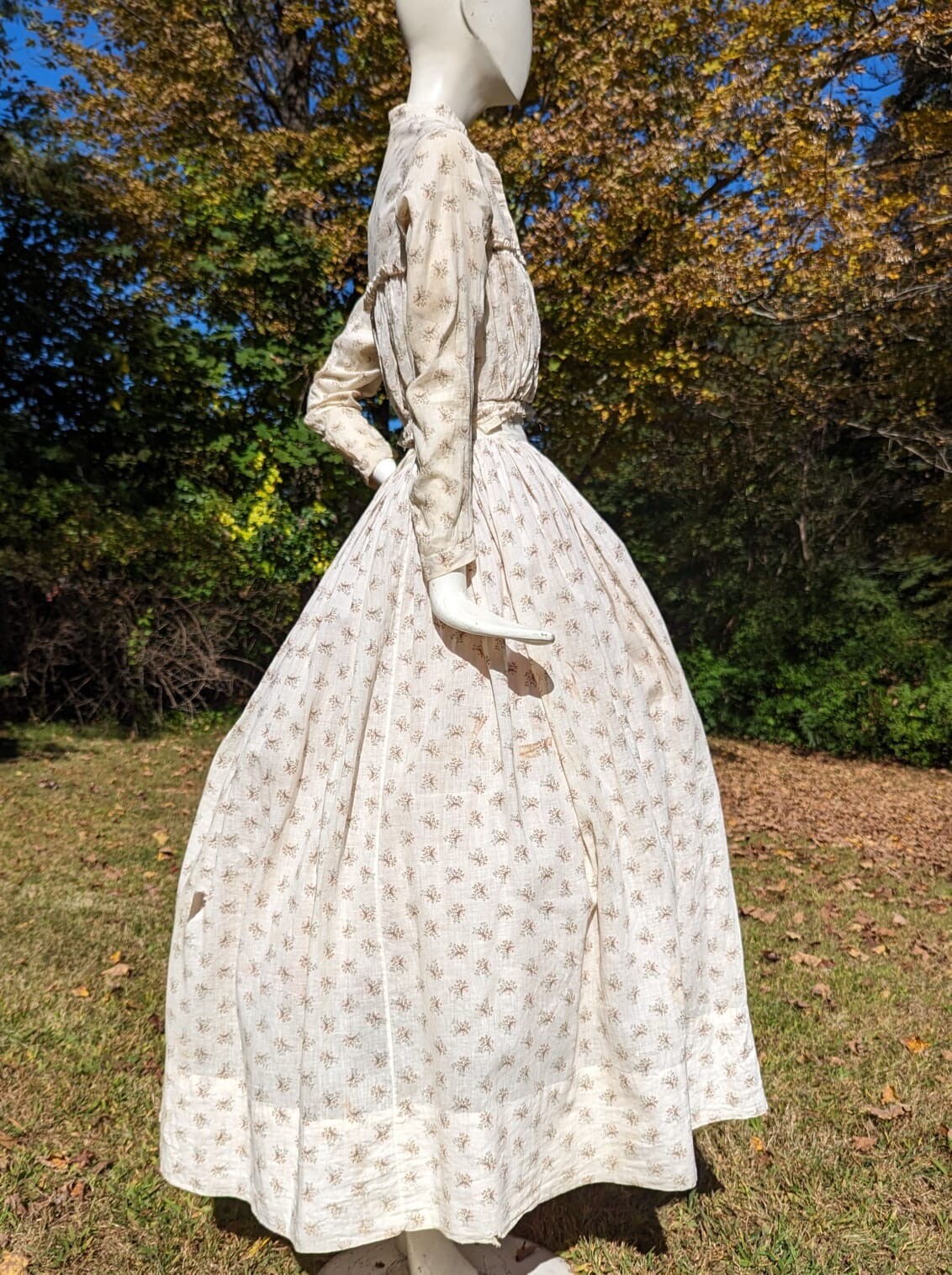 VICTORIAN 2 PC FLORAL PRINT MUSLIN SUMMER DRESS W RUFFLED BODICE 