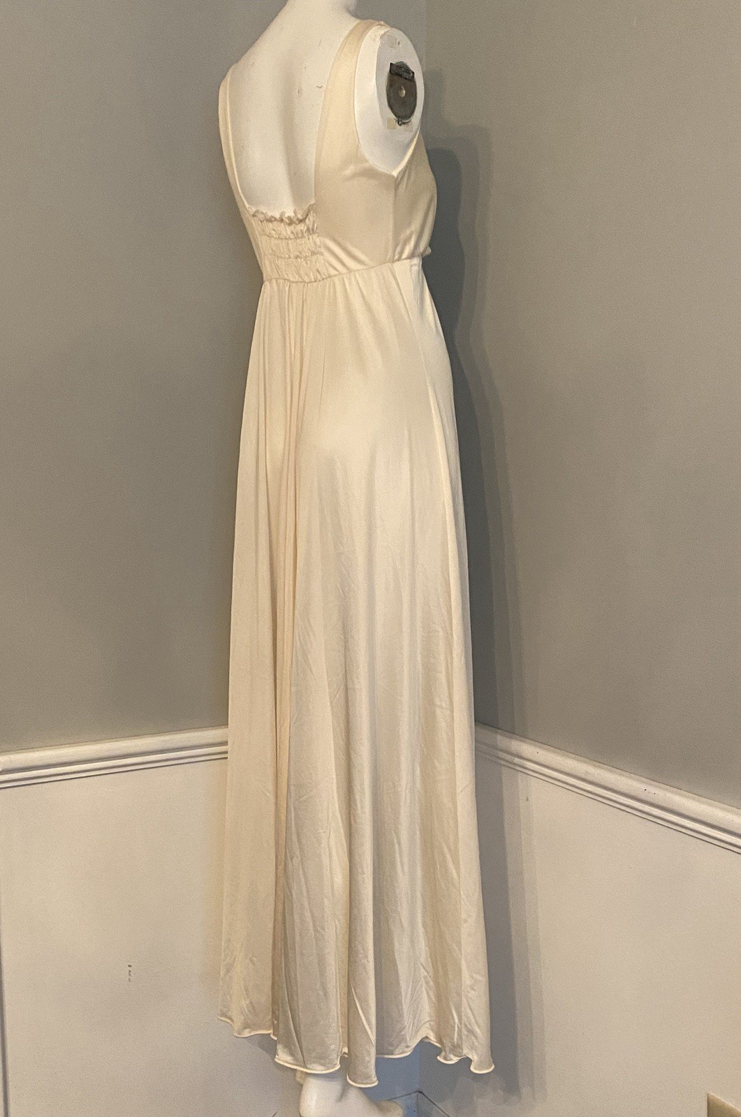 Vintage Olga Silky Nylon Semi Sheer Long Nightgown Size 34 New No Tags #9741