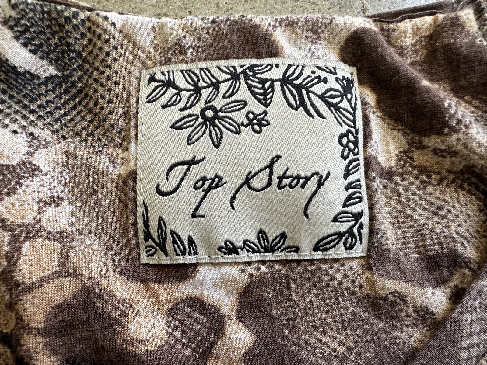 Vintage Top Story Brown Rayon Blend Mixed Animal Leopard Snake Print Top Size L