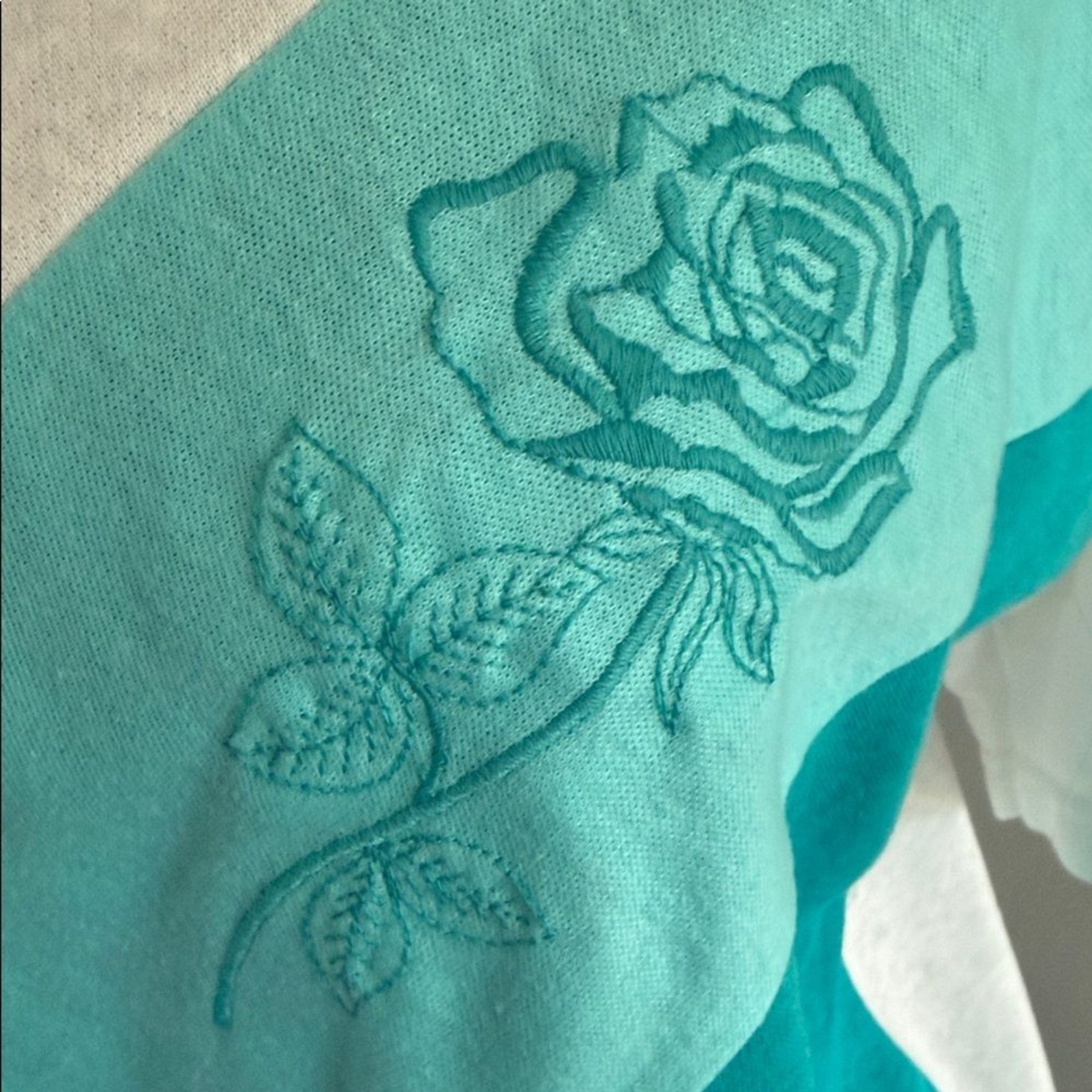 Vintage White and Teal Women’s Short Sleeve Top With Embroidered Flower