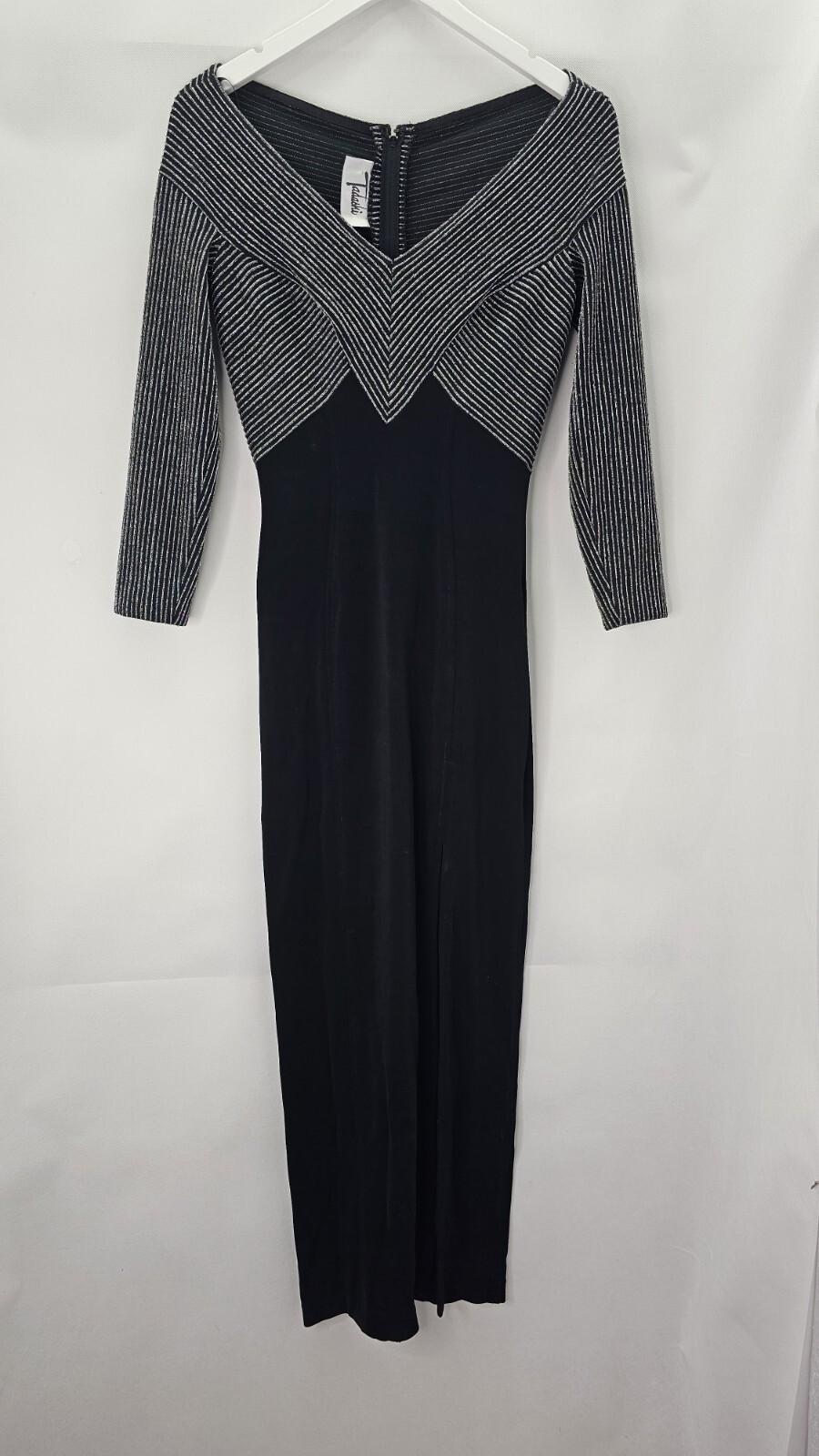 Pre – Vintage Tadashi Shoji Women Chest Size 32″ Black/ White Longsleeves Dress