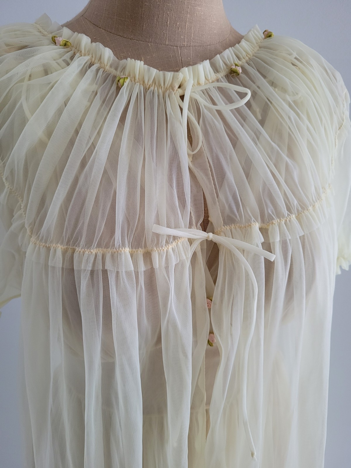 Vintage Amourelle Peignoir Set Babydoll Sheer Yellow Chiffon Nightgown Robe S