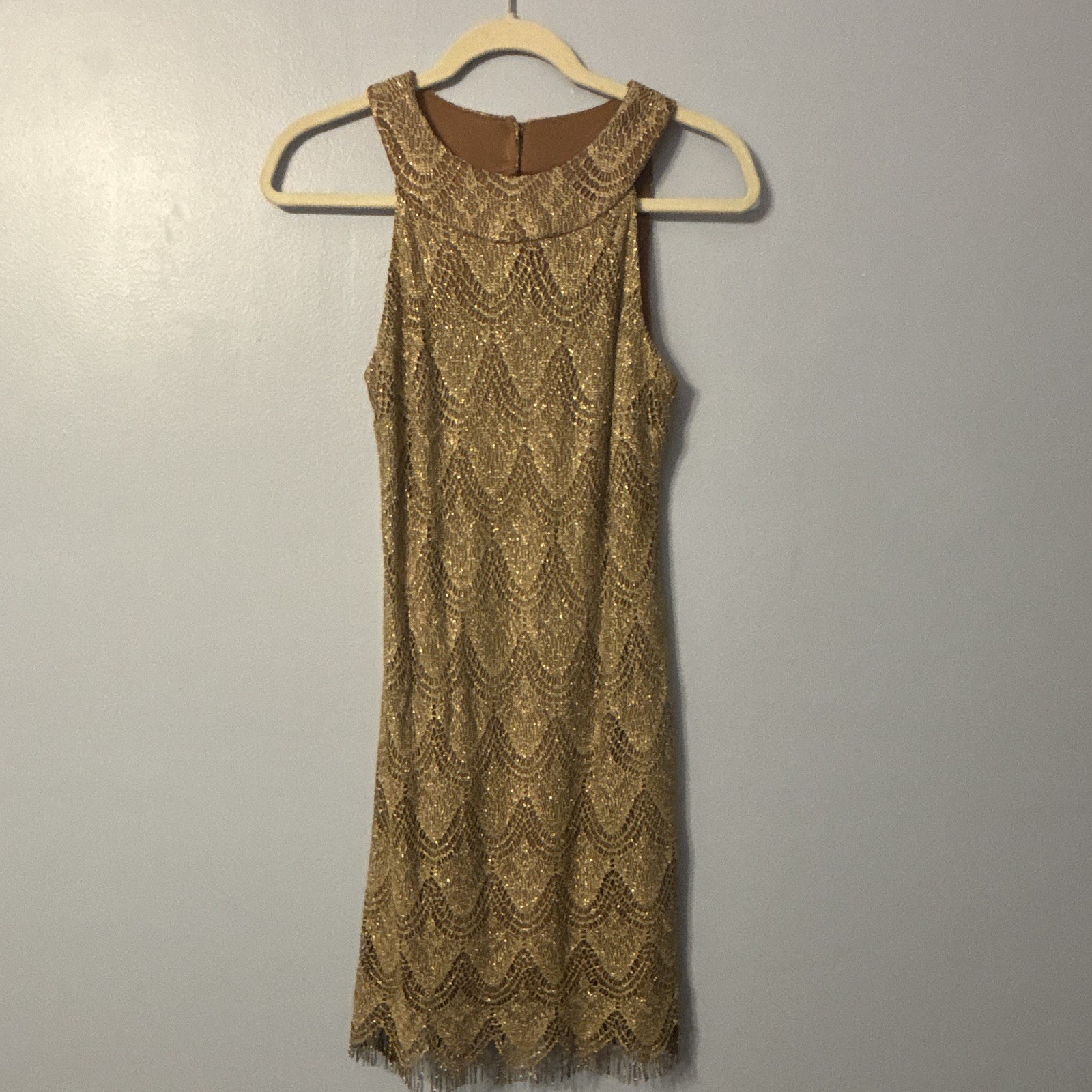 Vintage S. L. Fashions Gold Metallic Lace Shift Fringe Hem Knee Dress Size 6