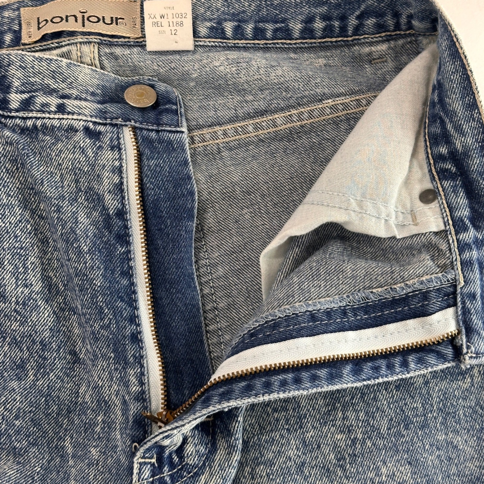 Bonjour Vintage High Waisted Acid Wash Jeans Womens 12 Blue Tapered | Retro 80s