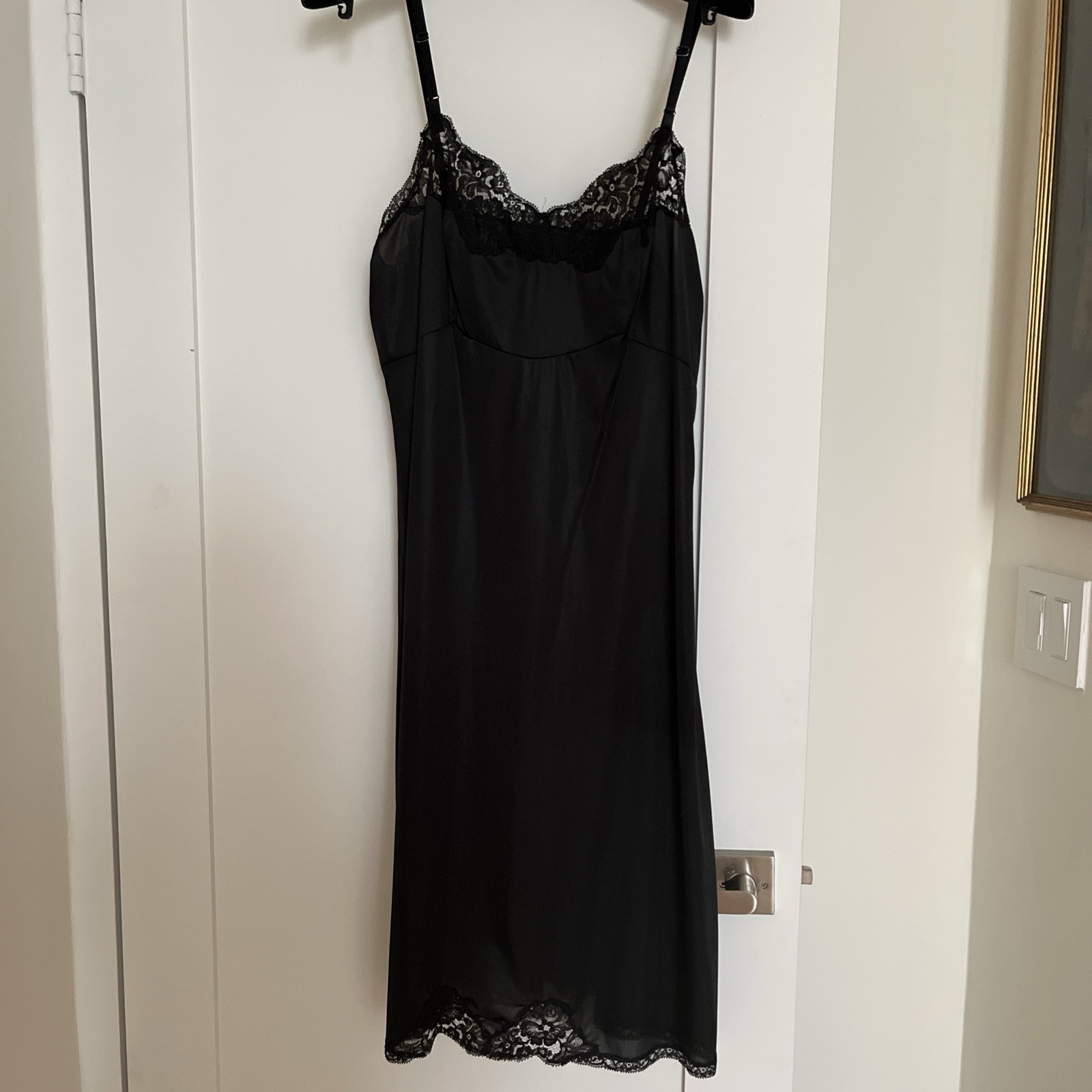 Vanity Fair Black Lace Slip Dress Nylon size 36. (L), Adjustable Straps.