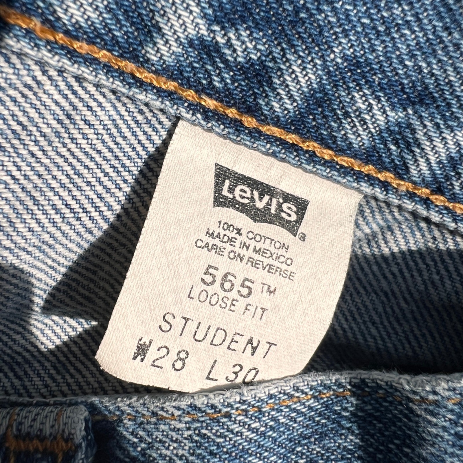 Vintage Levi’s 565 Student Loose Fit Jeans Size 28 Wide Leg Distressed Baggy 90s