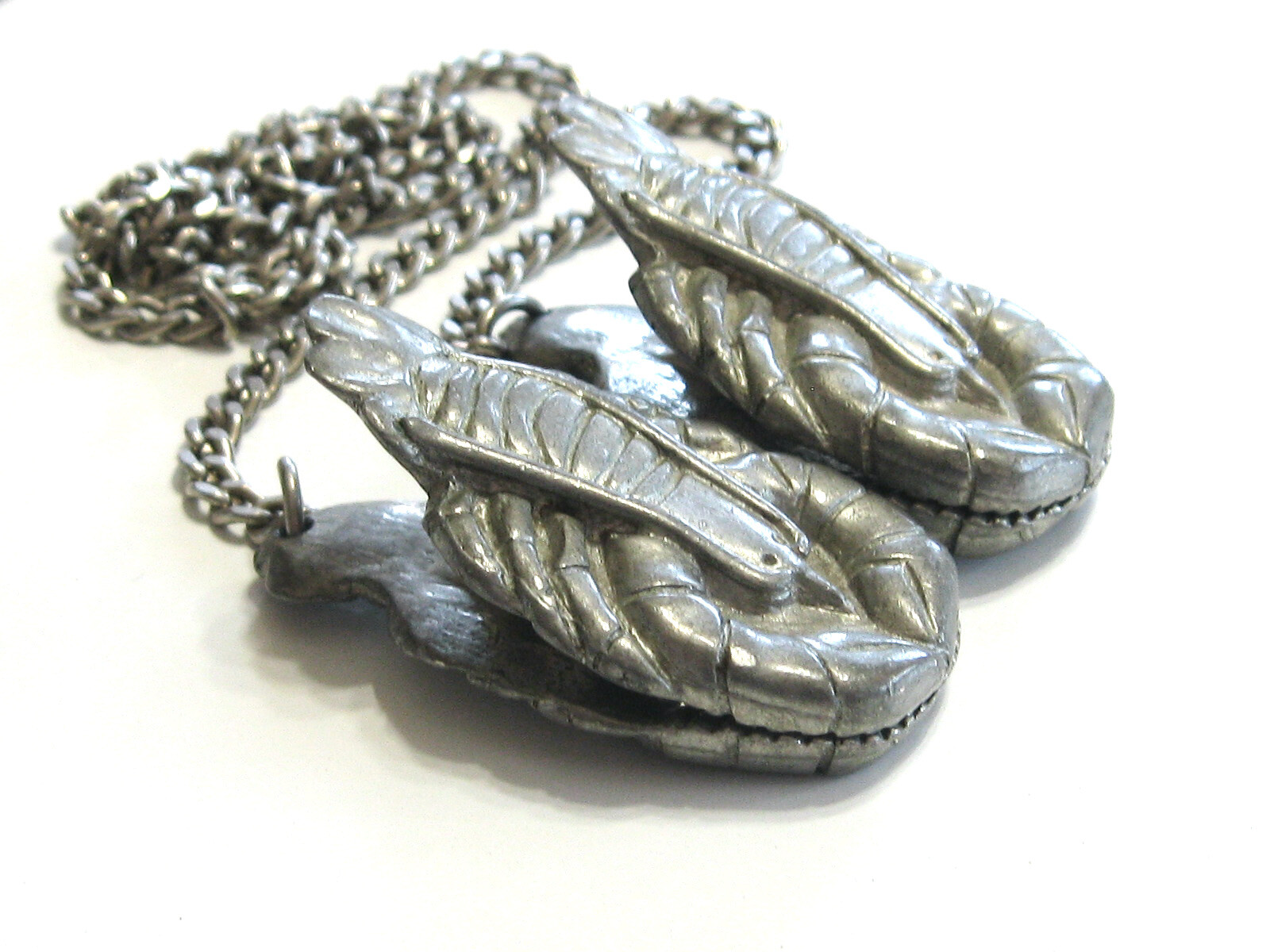 NEAT VINTAGE SWEATER GUARD CLIP WITH LOBSTER DESIGN – PEWTER MATTE SILVER COLOR