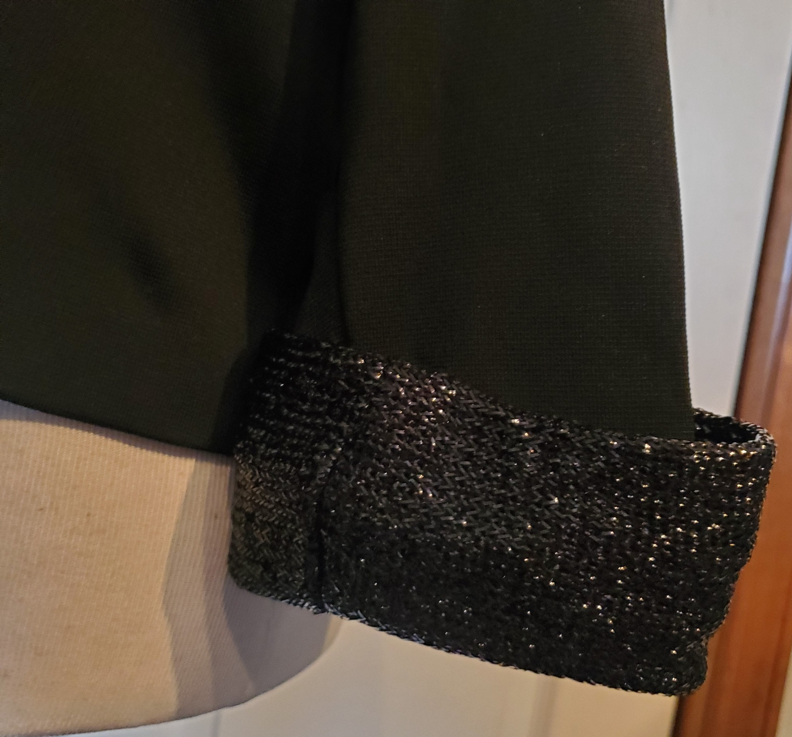 Vintage 70s Black Polyester Knit Top Lurex Collar & Cuffs B42