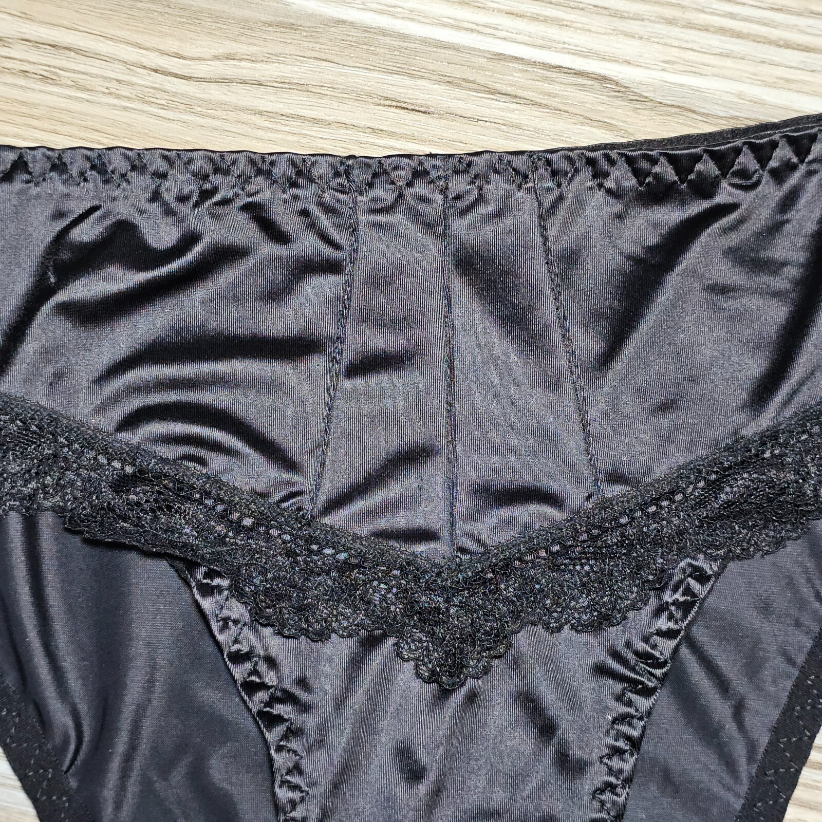VTG Slippery Nylon Satin Panty Sissy Lace Glossy Black Brief Size 8 Hip 40-44″