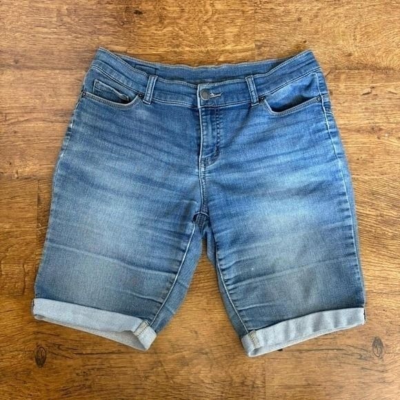 Juicy Couture Blue Denim Cuffed Shorts Size 6 Y2K Hipster Glam Summer